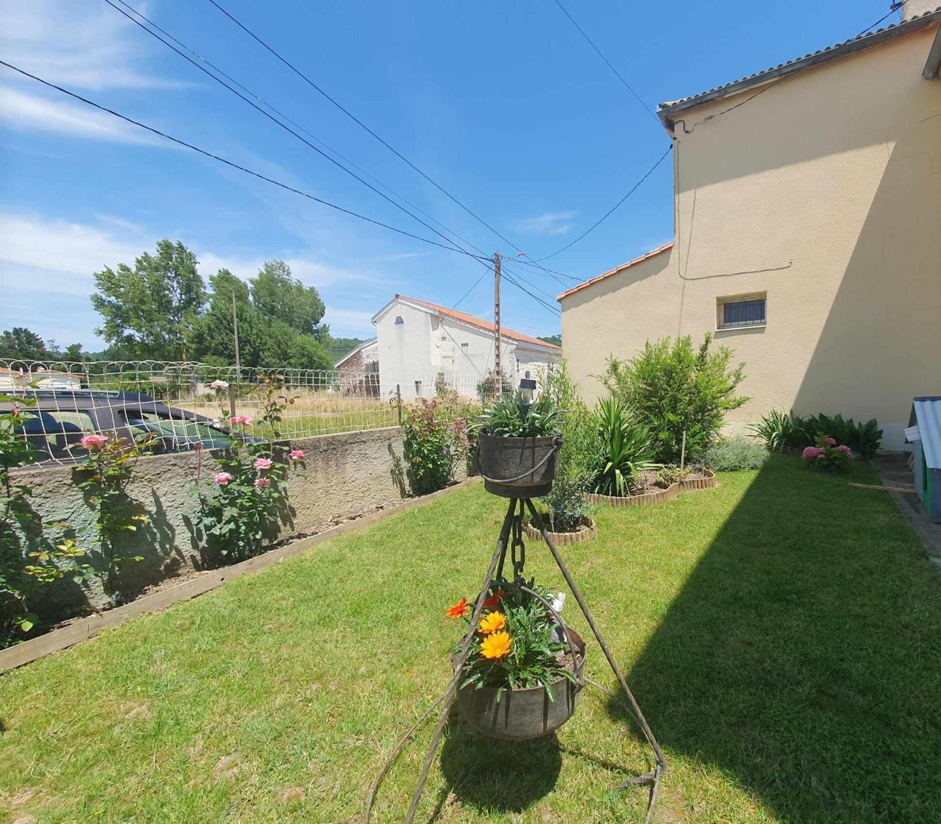 Chambre Mansardee Chez Mireille Et Bernard Saint-Laurent (Lot-et-Garonne) Exterior foto